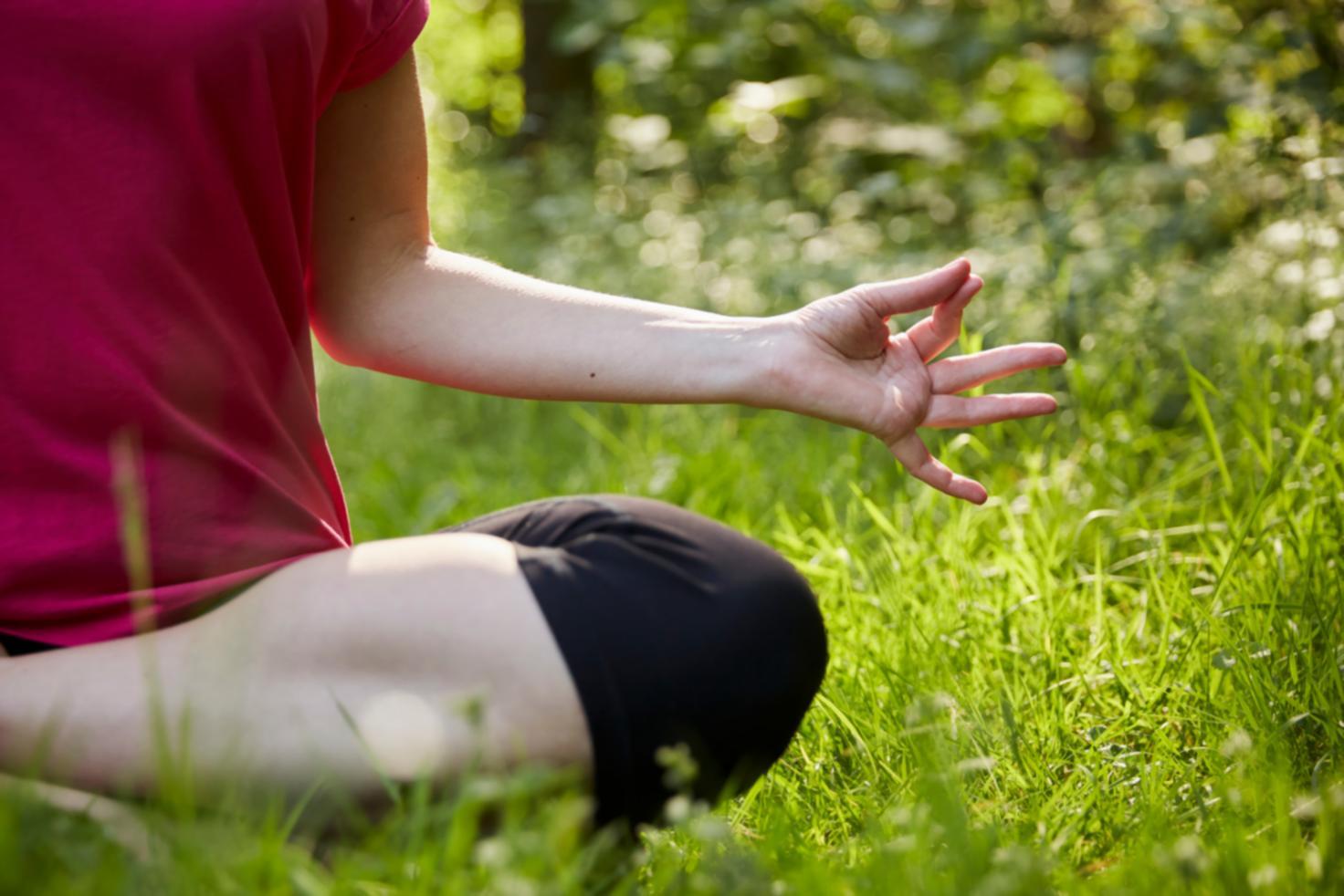 Sessione di meditazione al tramonto